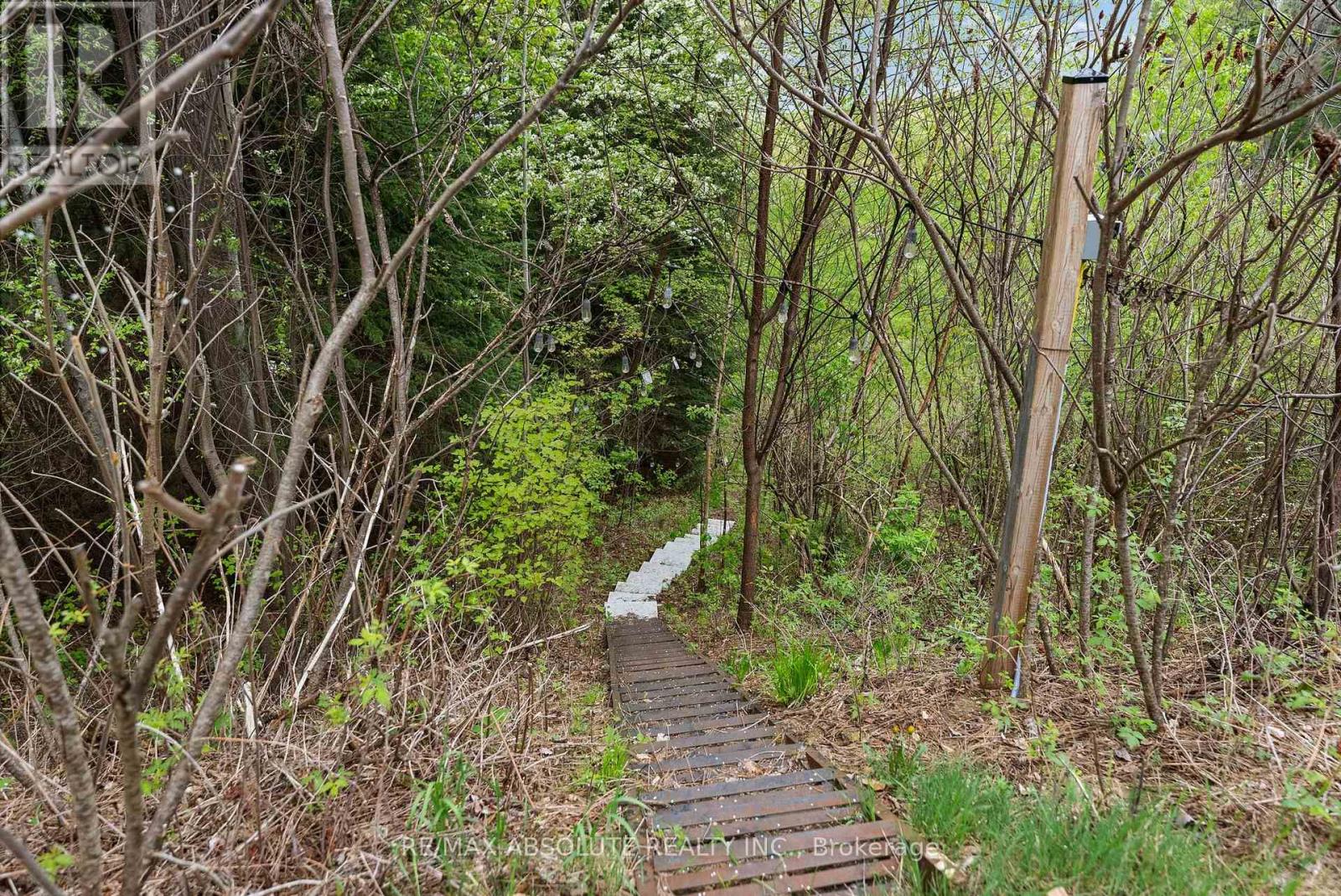 Photo 40 of 4666 Matawatchan Road, Greater Madawaska ON