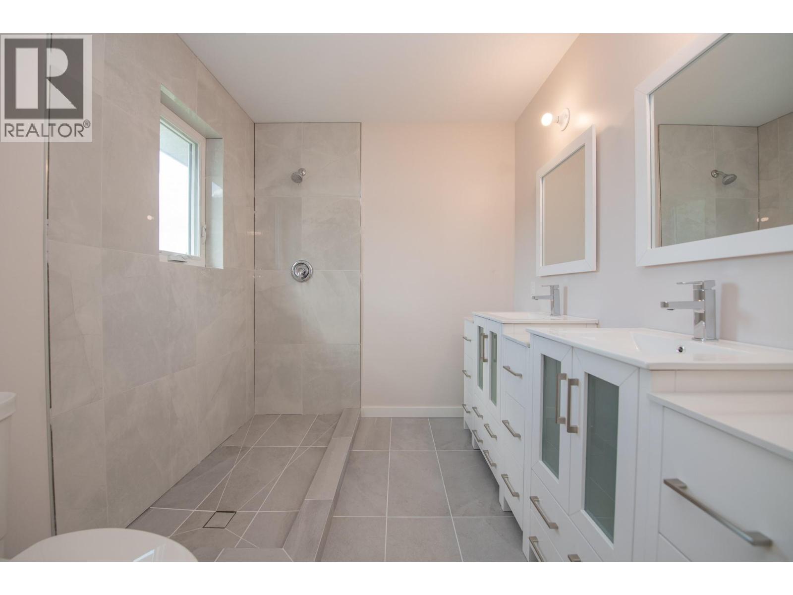 2224 Linea Crescent, Lumby