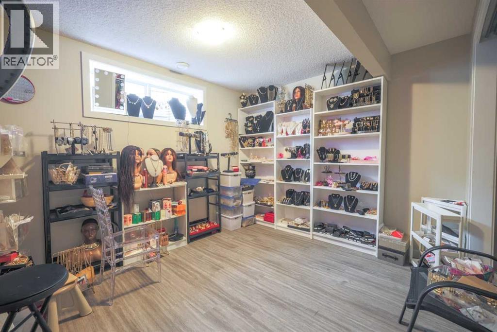 Photo 18 of 385 Kings Heights Drive Se, Airdrie AB