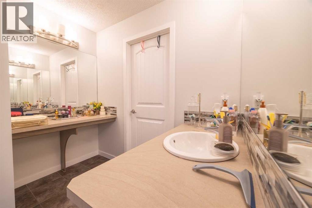 Photo 47 of 385 Kings Heights Drive Se, Airdrie AB