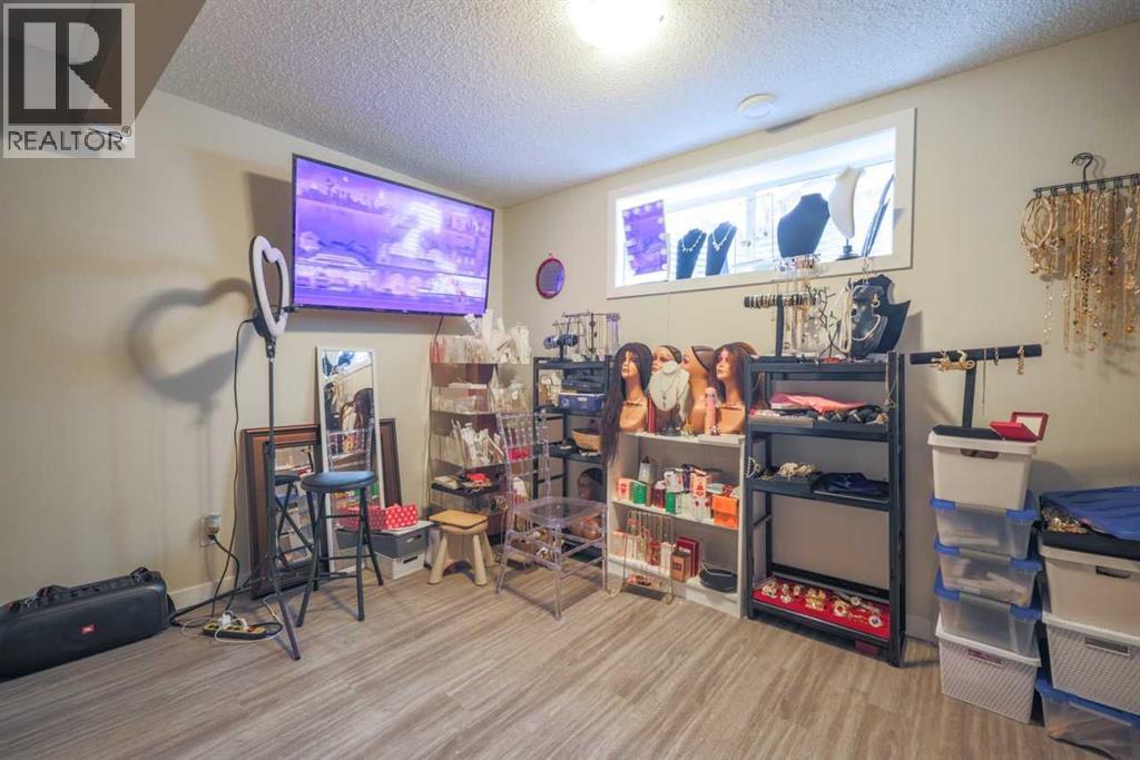 Photo 1 of 385 Kings Heights Drive Se, Airdrie AB
