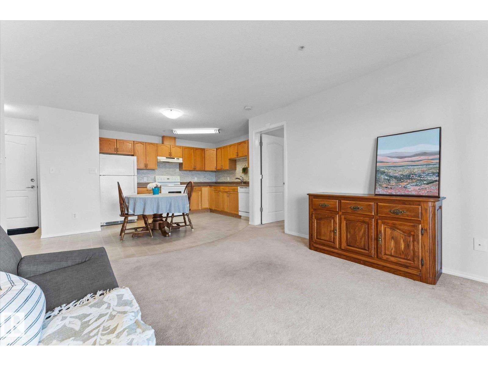 Photo 13 of 305 4307 43 Av, Stony Plain AB
