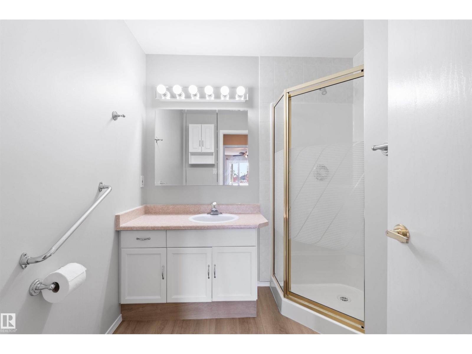 Photo 19 of 306 10610 76 St Nw, Edmonton AB