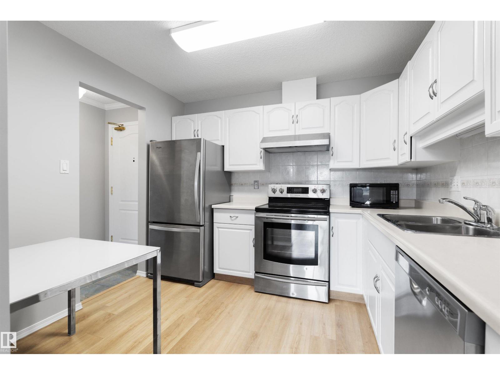 Photo 12 of 306 10610 76 St Nw, Edmonton AB