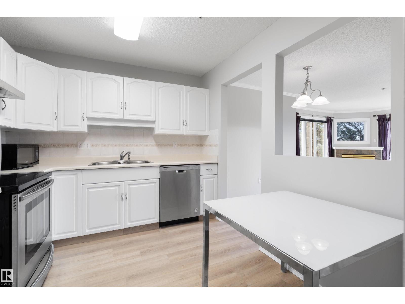 Photo 13 of 306 10610 76 St Nw, Edmonton AB