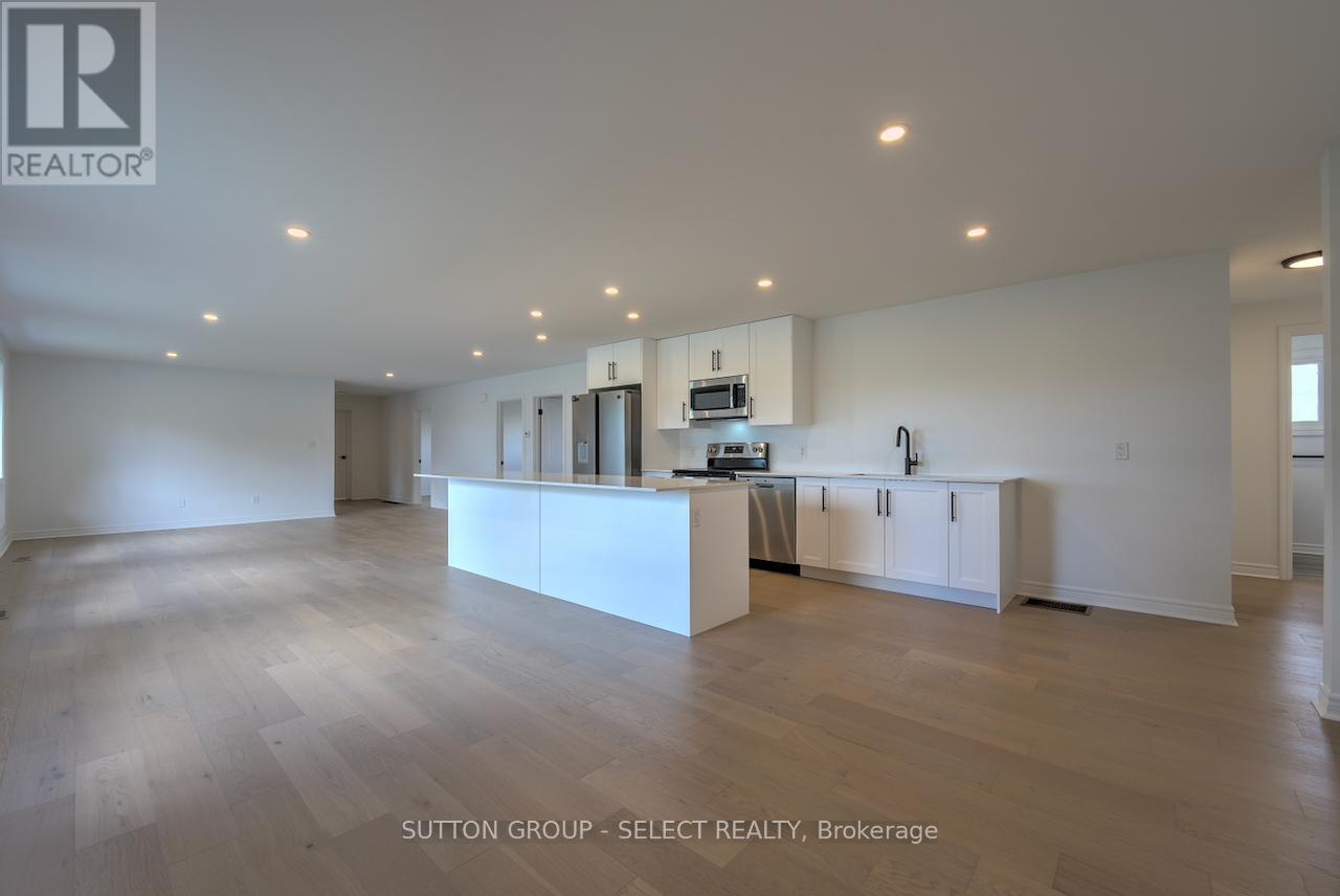 Photo 31 of 101 Broadway Street, Lambton Shores ON