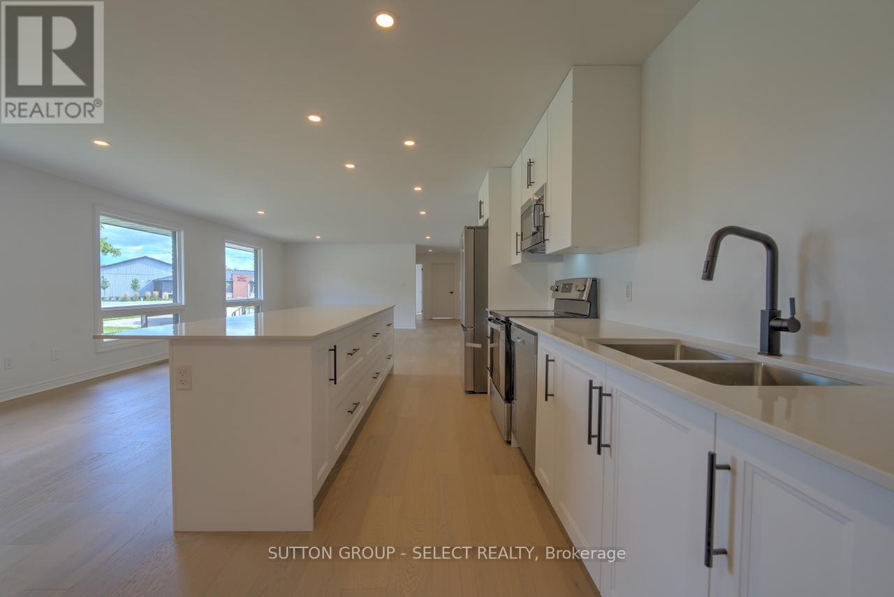 Photo 1 of 101 Broadway Street, Lambton Shores ON