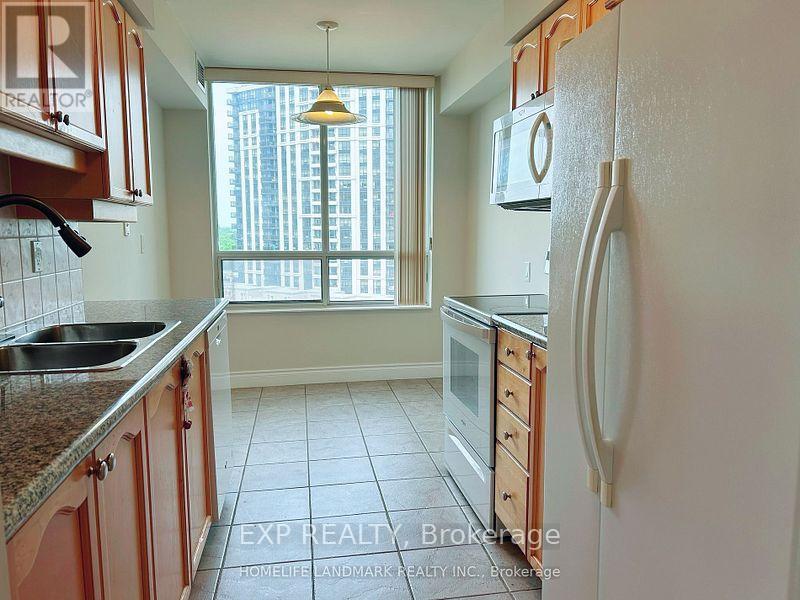 Photo 6 of 827 80 Harrison Garden Boulevard, Toronto ON