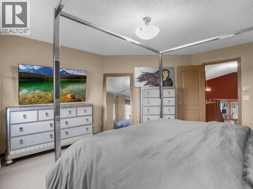 Photo 1 of 126 Kincora Park Nw, Calgary AB