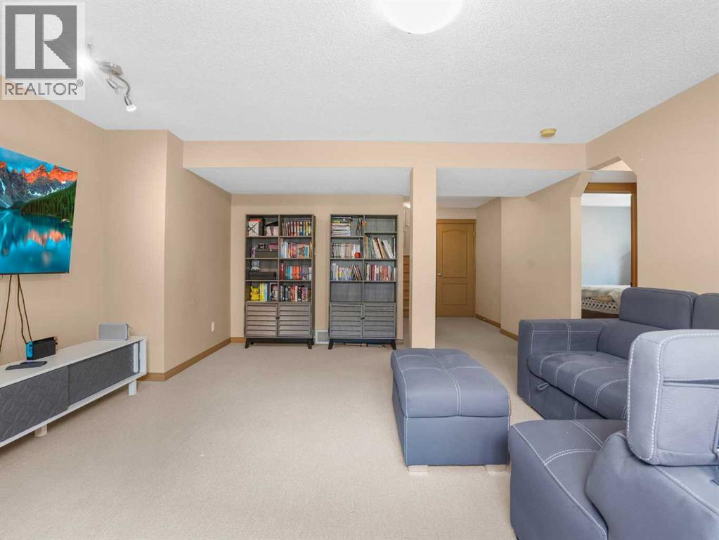 Photo 29 of 126 Kincora Park Nw, Calgary AB