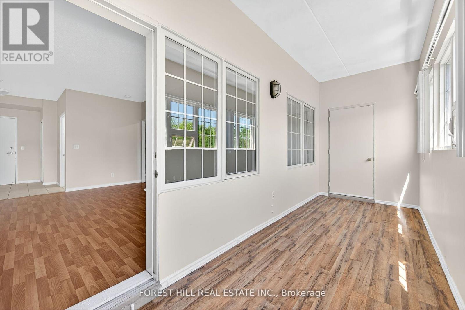 Photo 29 of 308 9451 Jane Street, Vaughan ON