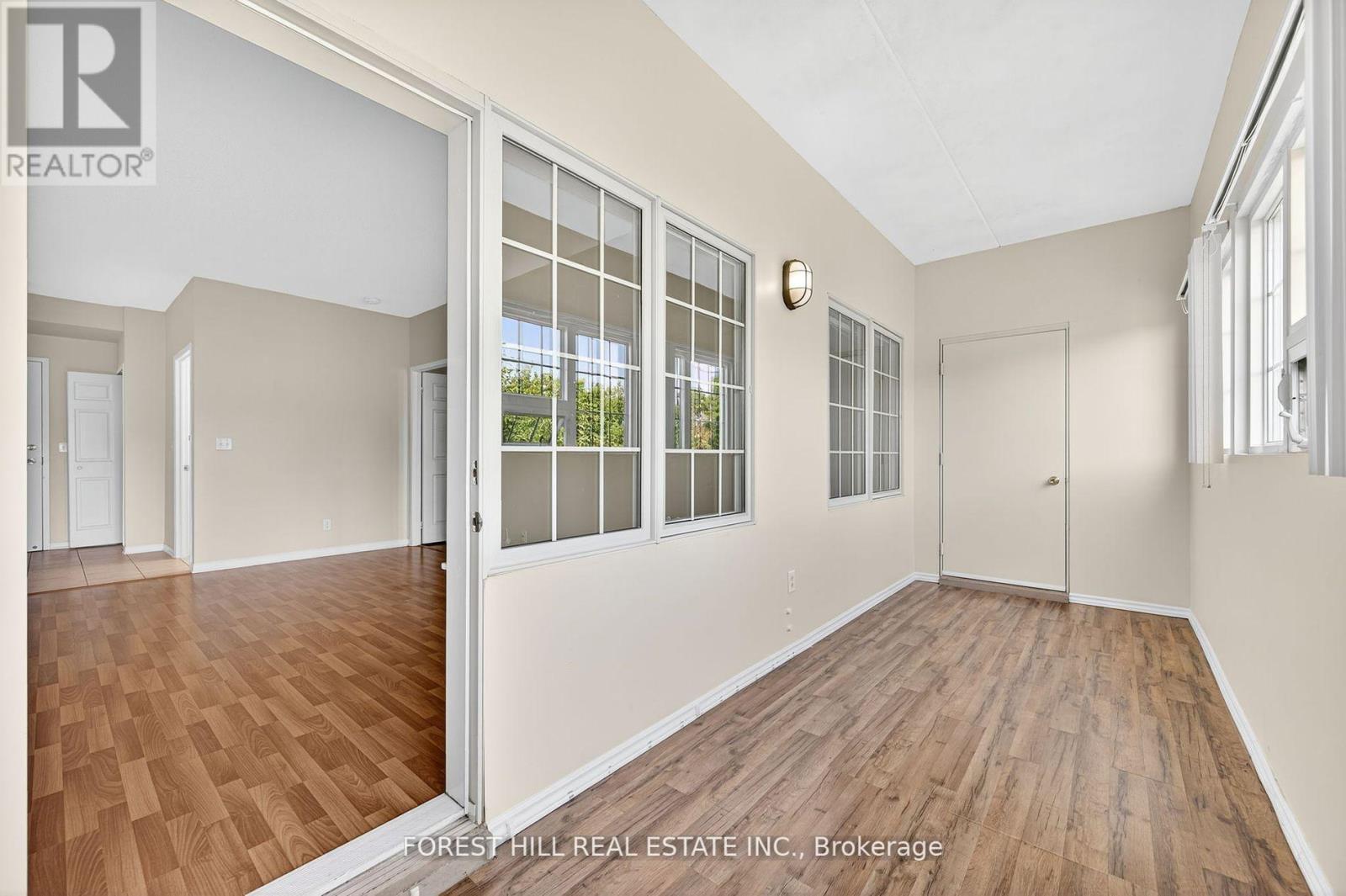Photo 24 of 308 9451 Jane Street, Vaughan ON