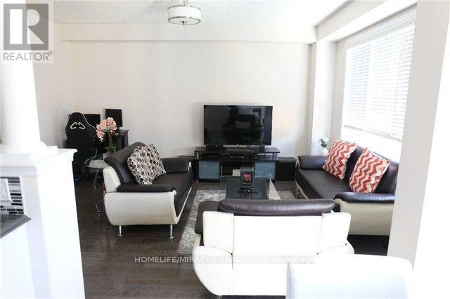 Photo 8 of 62 Robert Parkinson Drive, Brampton ON