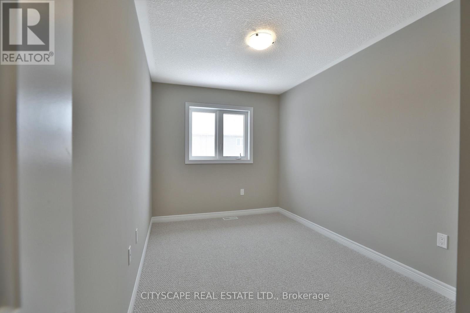 Photo 12 of 87 Bethune Avenue, Hamilton ON