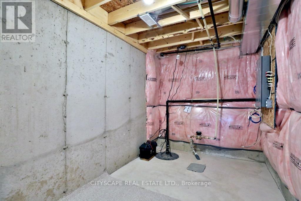 Photo 18 of 87 Bethune Avenue, Hamilton ON