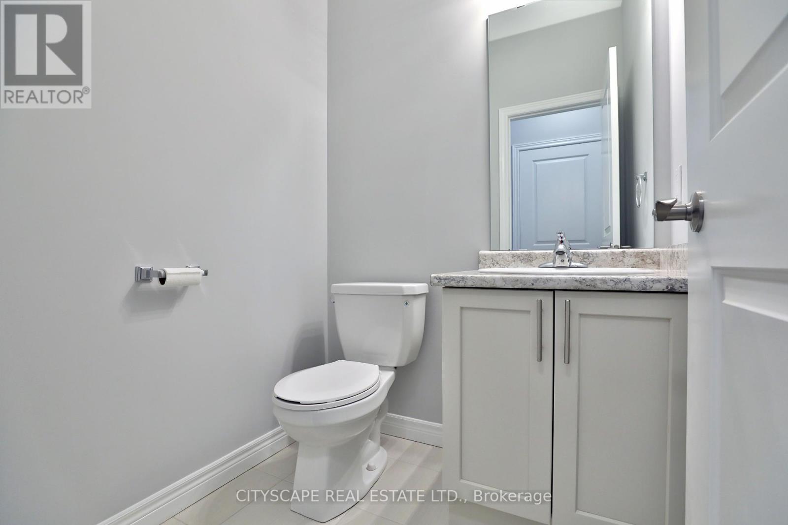 Photo 17 of 87 Bethune Avenue, Hamilton ON