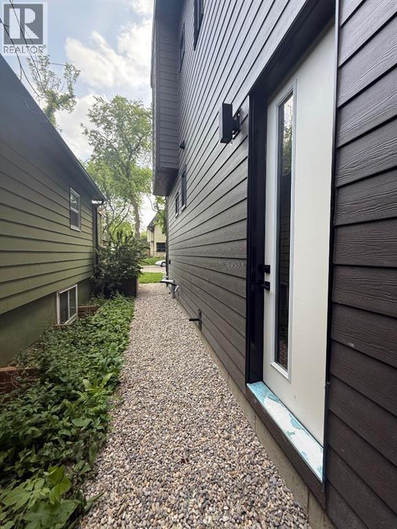 Single Family House for Sale in   Avenue NW Mount Pleasant Calgary 