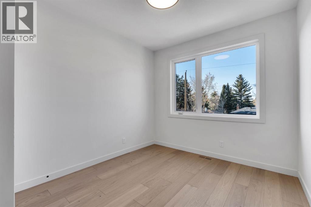 Single Family House for Sale in   Avenue NW Mount Pleasant Calgary 