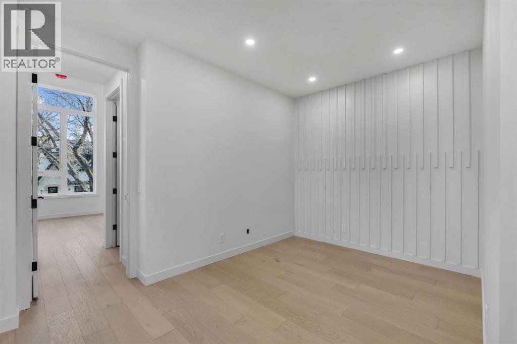 Single Family House for Sale in   Avenue NW Mount Pleasant Calgary 