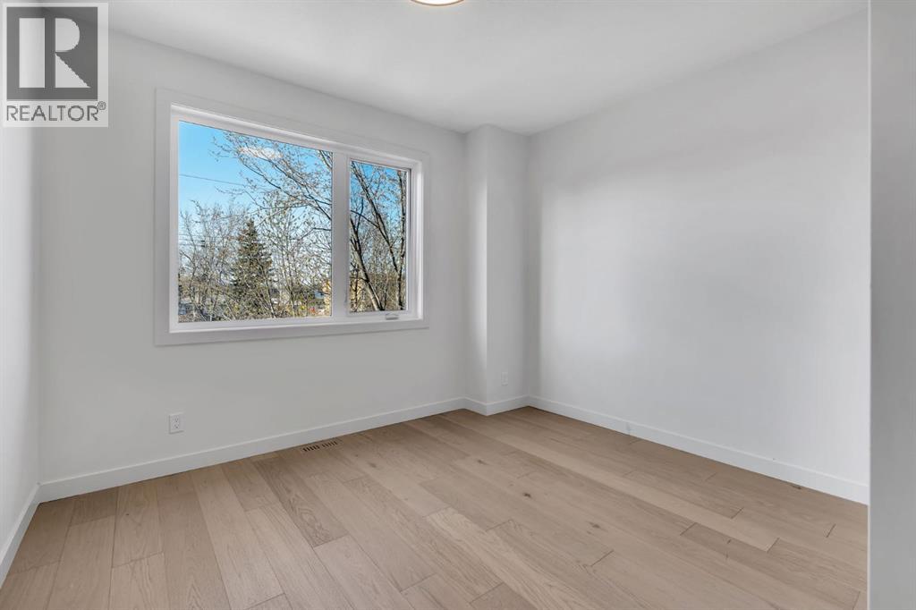 Single Family House for Sale in   Avenue NW Mount Pleasant Calgary 