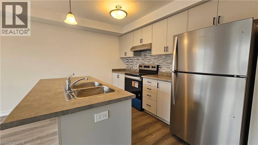 Photo 5 of 395 Benninger Drive, Kitchener ON