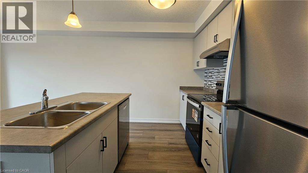 Photo 7 of 395 Benninger Drive, Kitchener ON