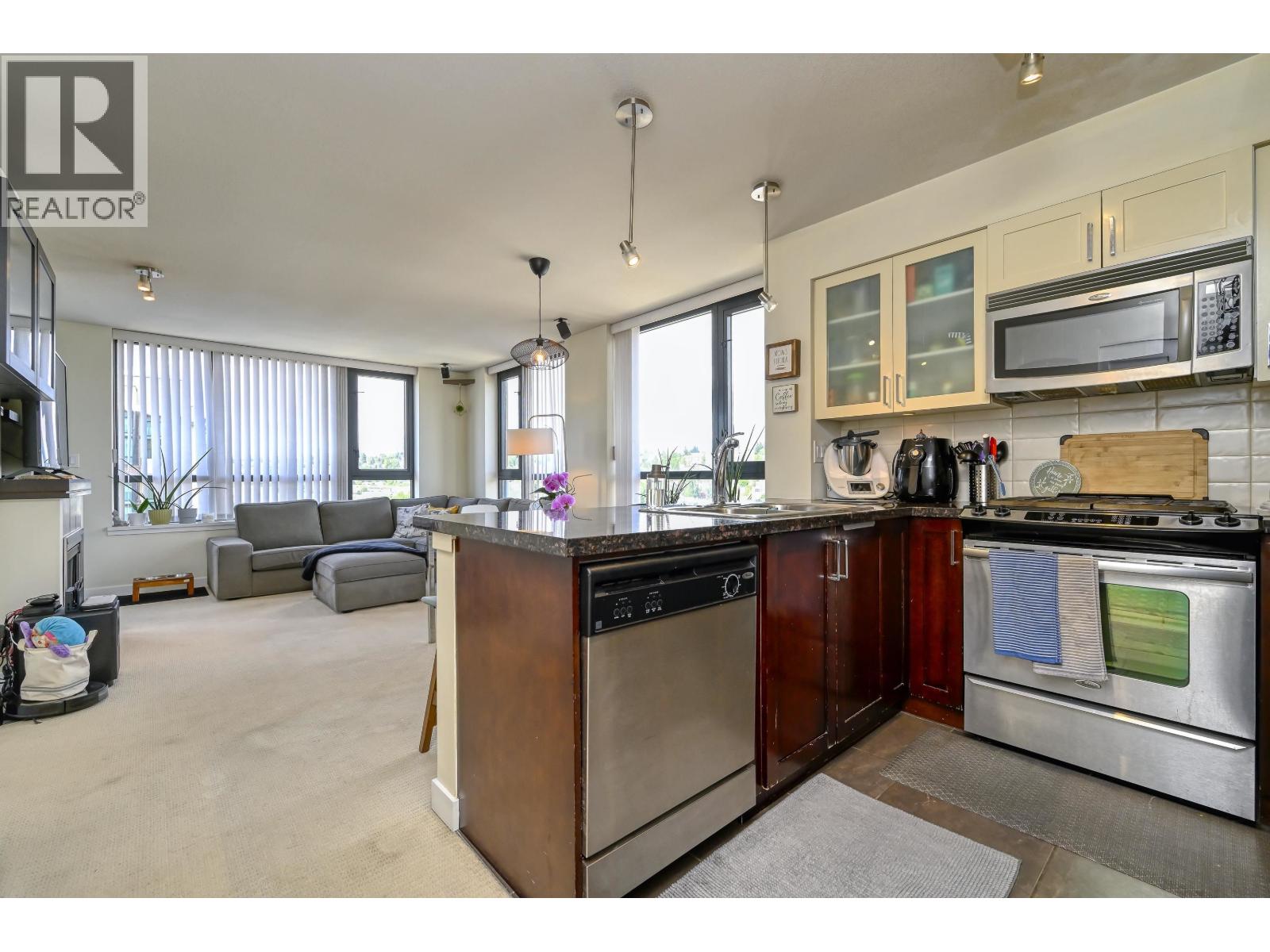 Photo 19 of 1307 1 Renaissance Square, New Westminster BC