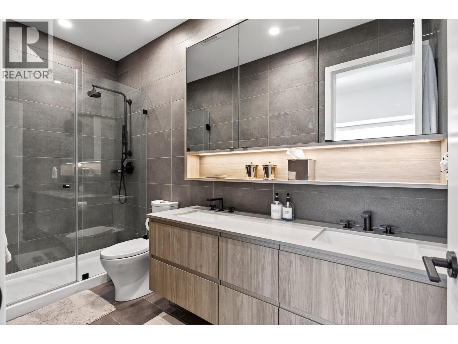 Photo 27 of 307 300 Salter Street, New Westminster BC