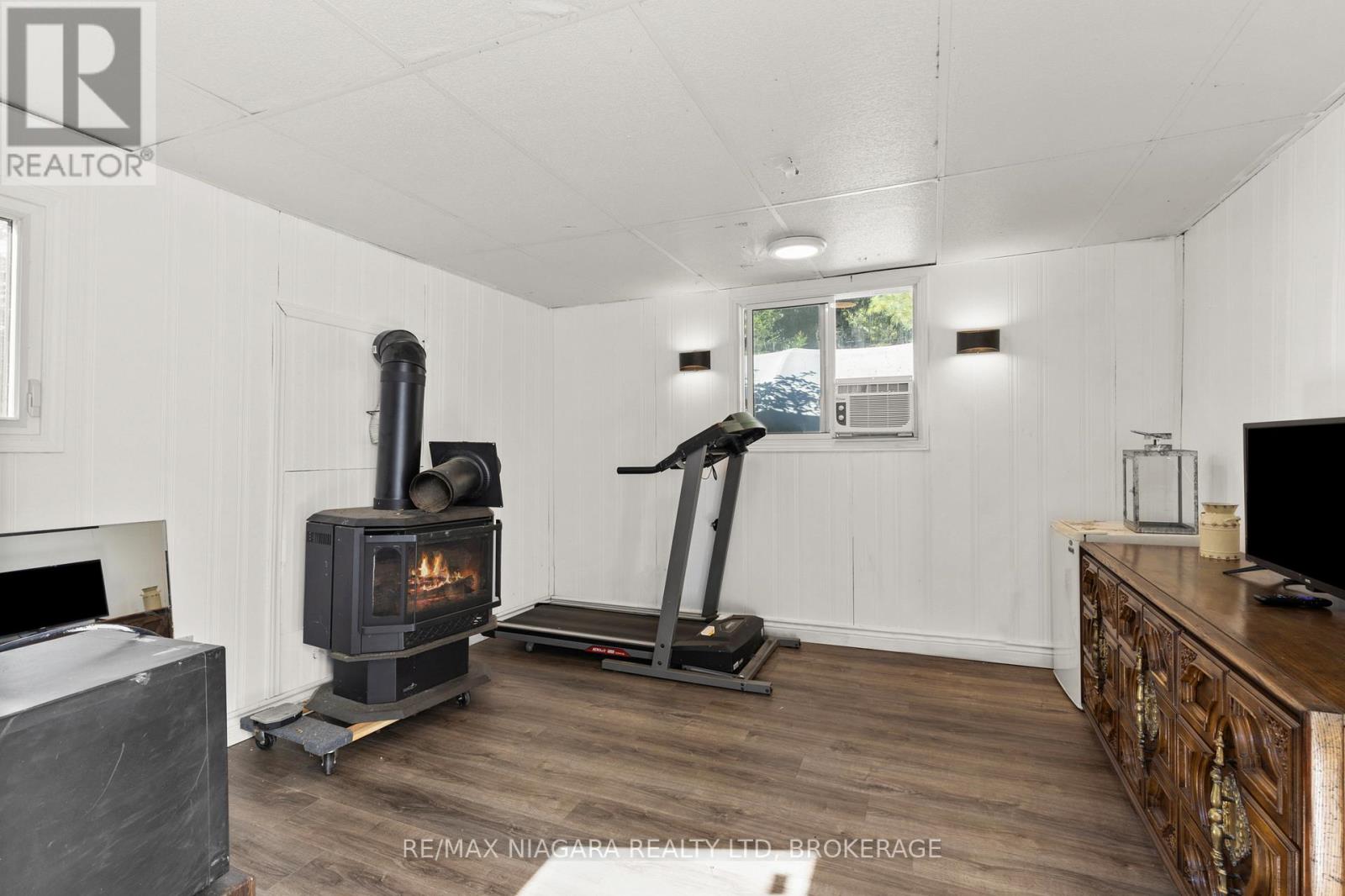 Photo 32 of 10408 Lakeshore Road, Wainfleet ON