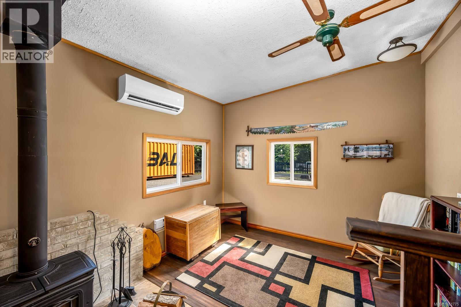 1307 Anderton Rd, Comox