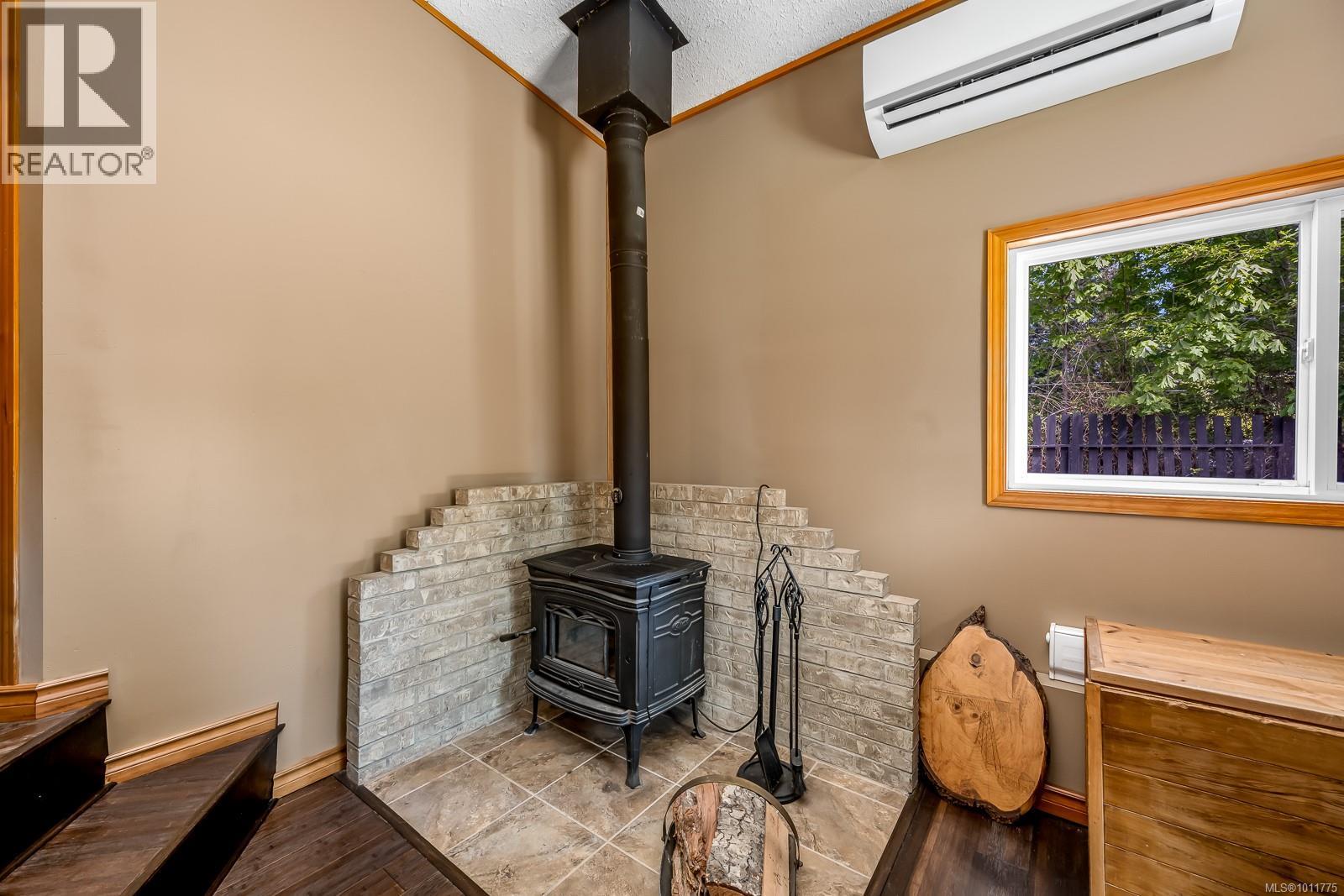 1307 Anderton Rd, Comox