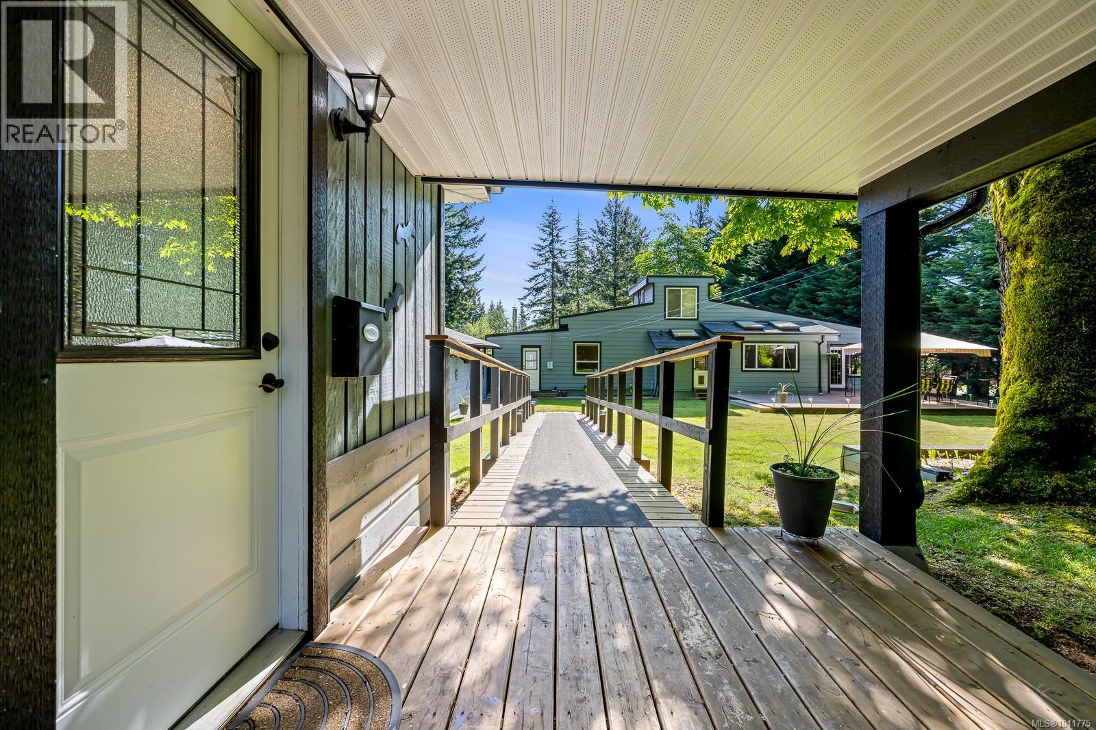 1307 Anderton Rd, Comox