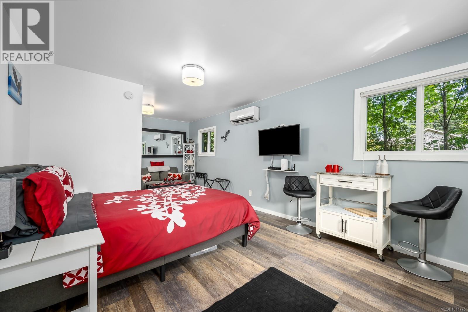 1307 Anderton Rd, Comox