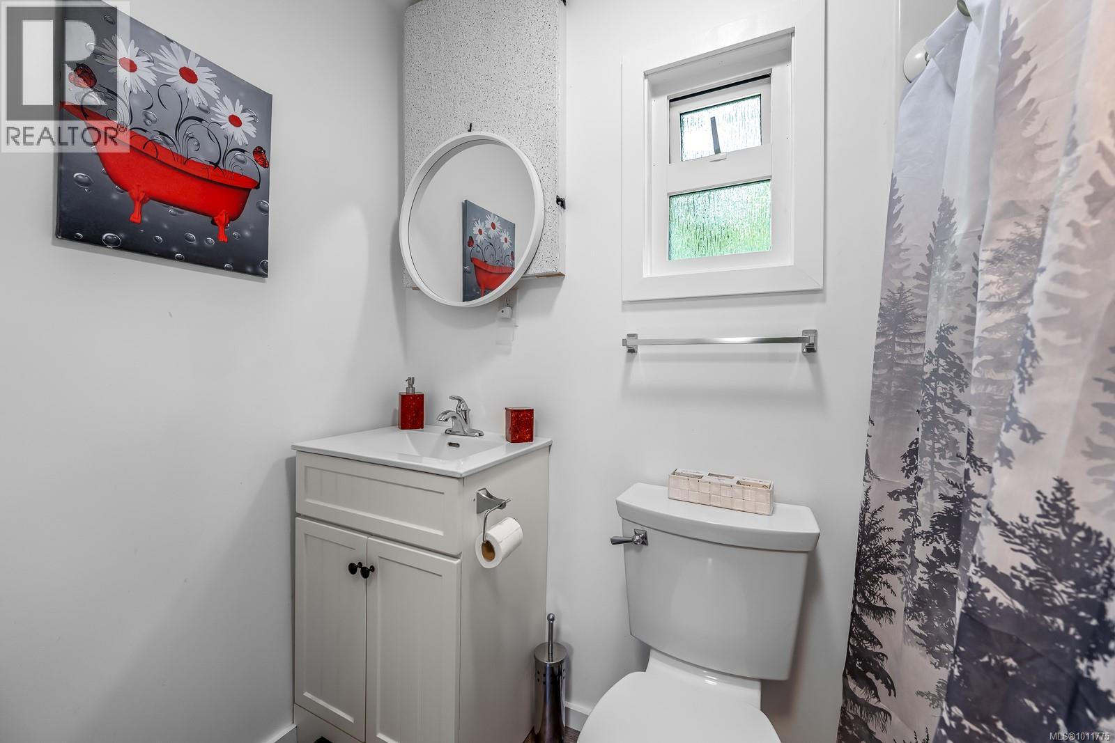 1307 Anderton Rd, Comox