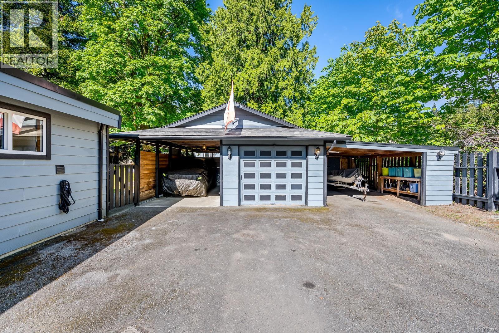 1307 Anderton Rd, Comox