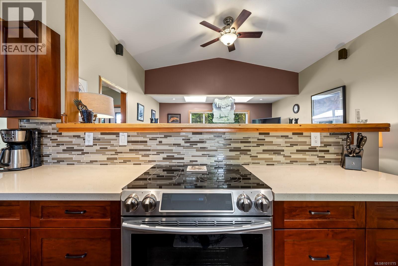 1307 Anderton Rd, Comox