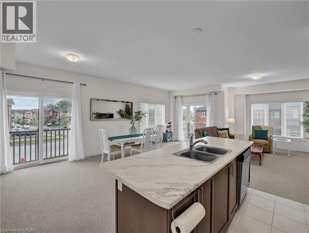 Photo 18 of 101 Mallard Trail, Waterdown ON
