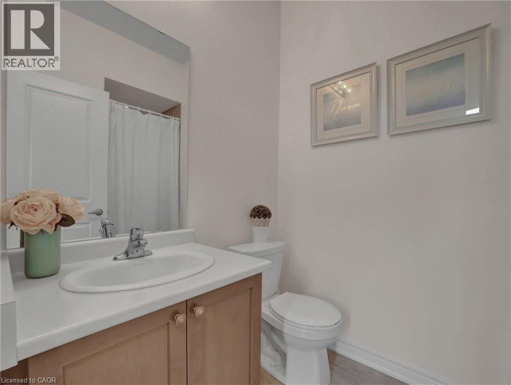 Photo 27 of 101 Mallard Trail, Waterdown ON