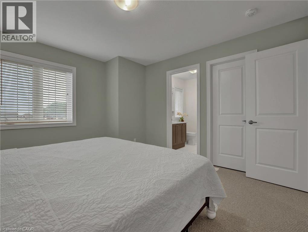 Photo 9 of 101 Mallard Trail, Waterdown ON