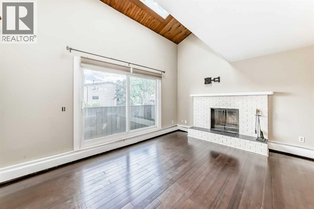 Single Family House Multi-level for Sale in #   Avenue NW Sunnyside Calgary 