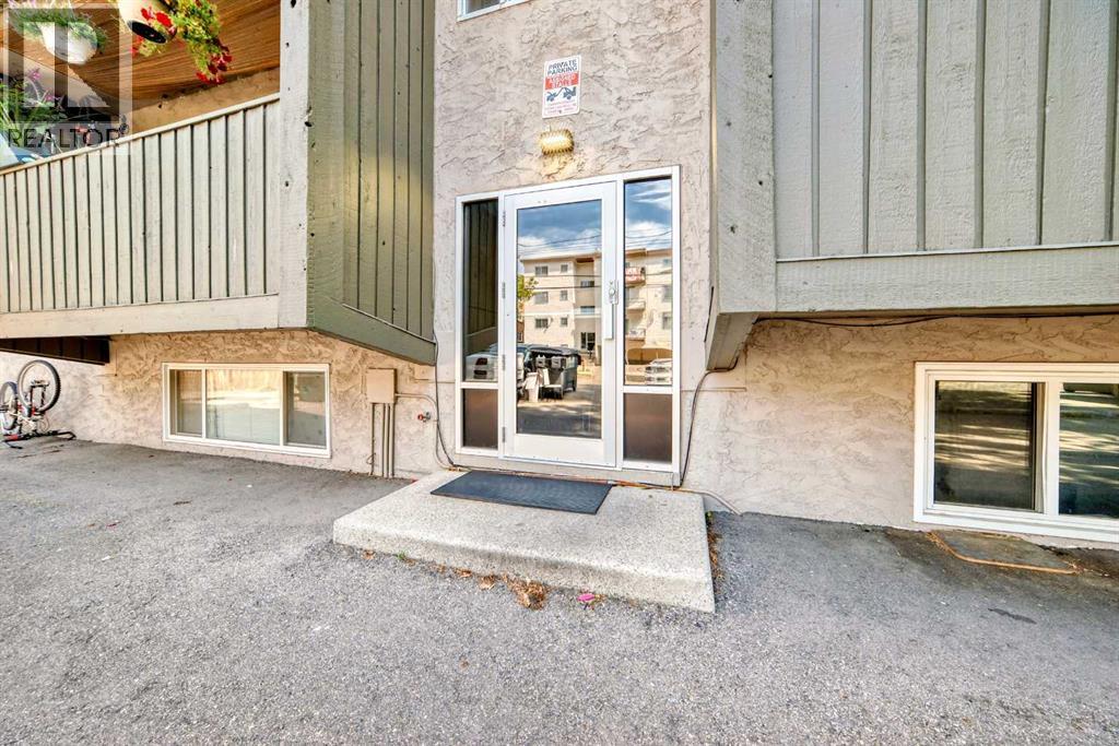 Single Family House Multi-level for Sale in #   Avenue NW Sunnyside Calgary 