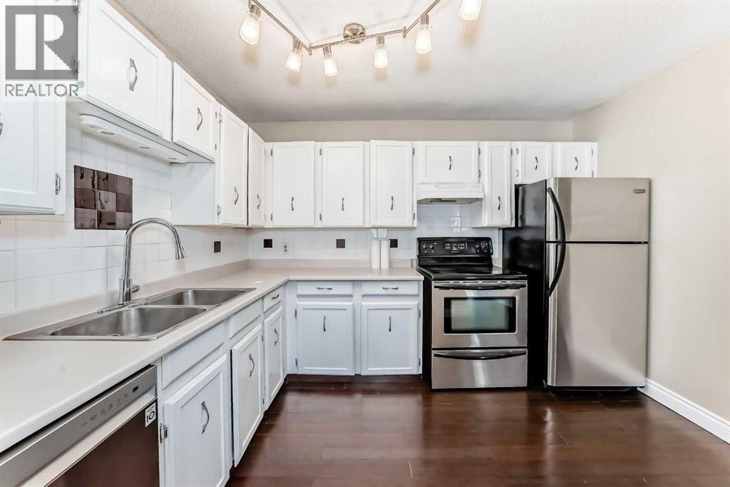 Single Family House Multi-level for Sale in #   Avenue NW Sunnyside Calgary 