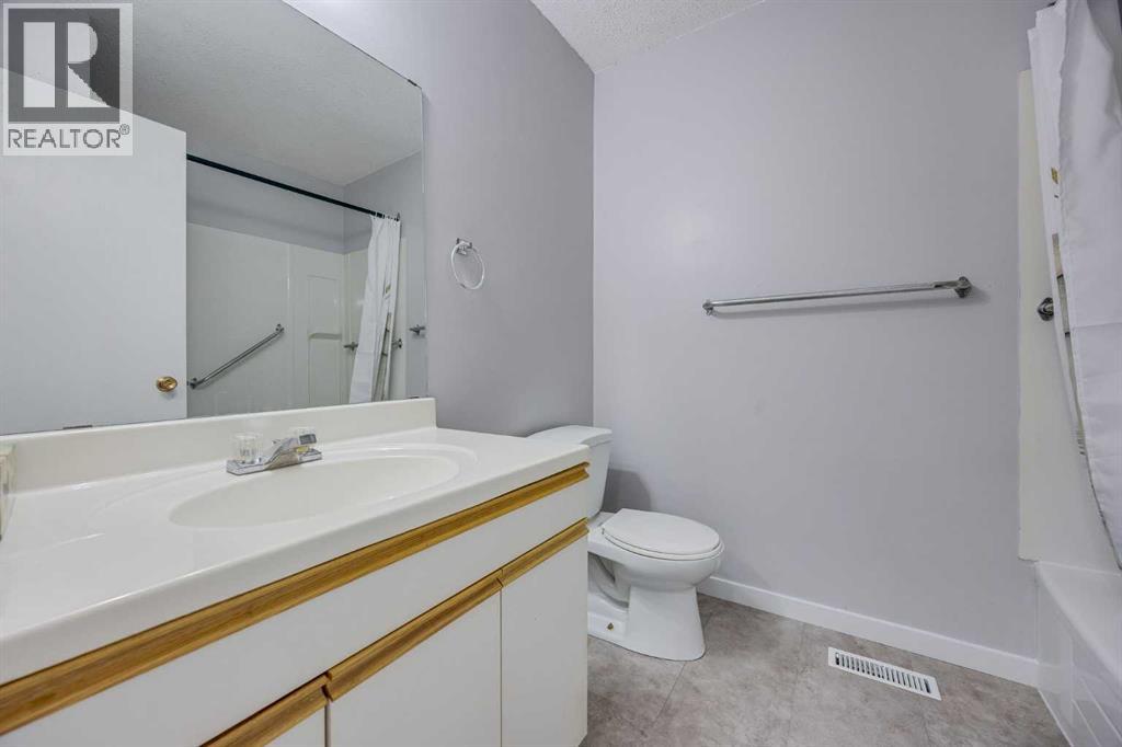 Single Family House for Sale in  A Street SE Ogden Calgary 