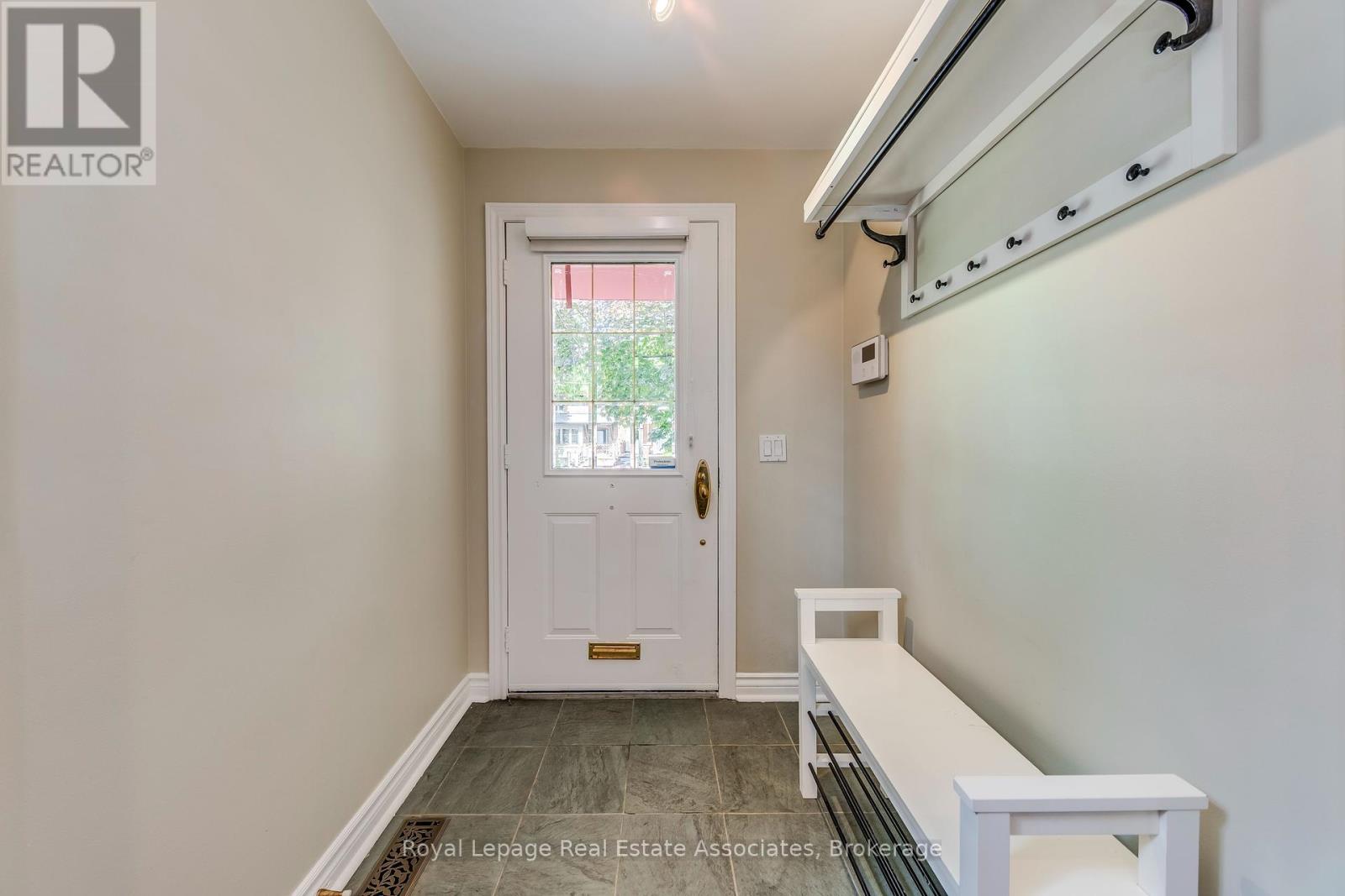 Photo 18 of 123 Melrose Avenue, Toronto ON