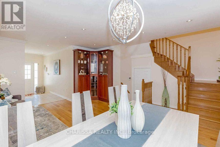 Photo 10 of Upper 131 Argento Crescent, Vaughan ON