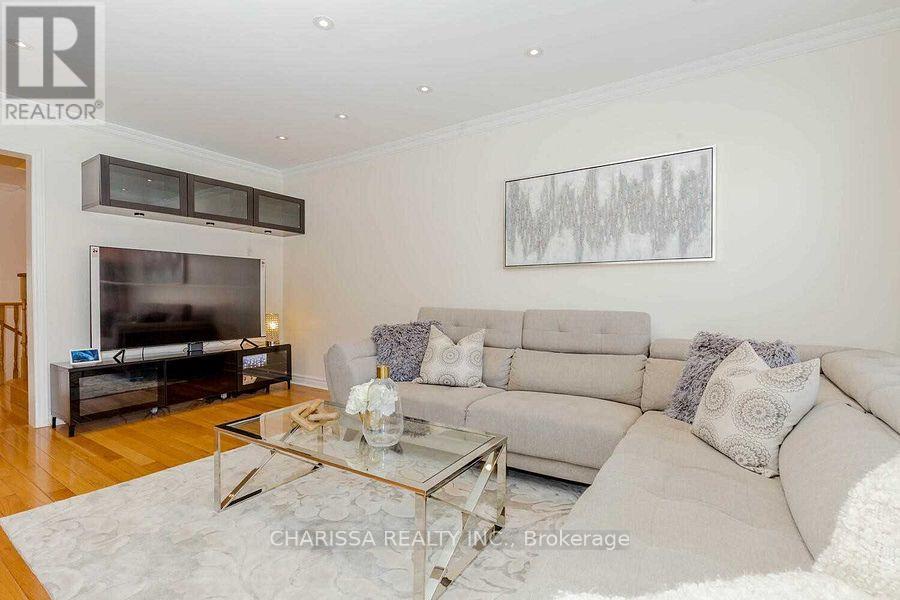 Photo 12 of Upper 131 Argento Crescent, Vaughan ON