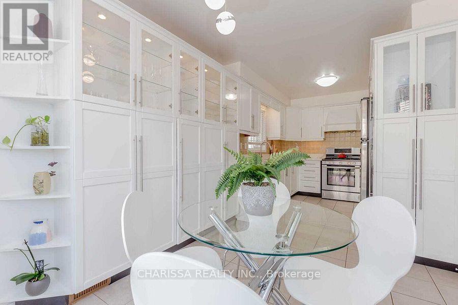 Photo 14 of Upper 131 Argento Crescent, Vaughan ON