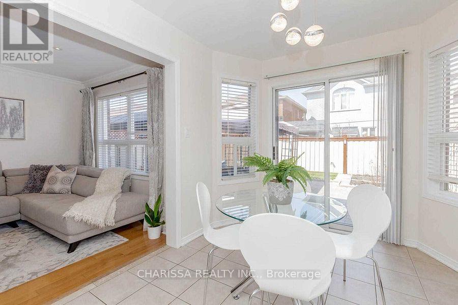 Photo 15 of Upper 131 Argento Crescent, Vaughan ON