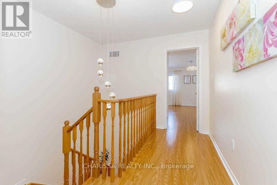 Photo 18 of Upper 131 Argento Crescent, Vaughan ON