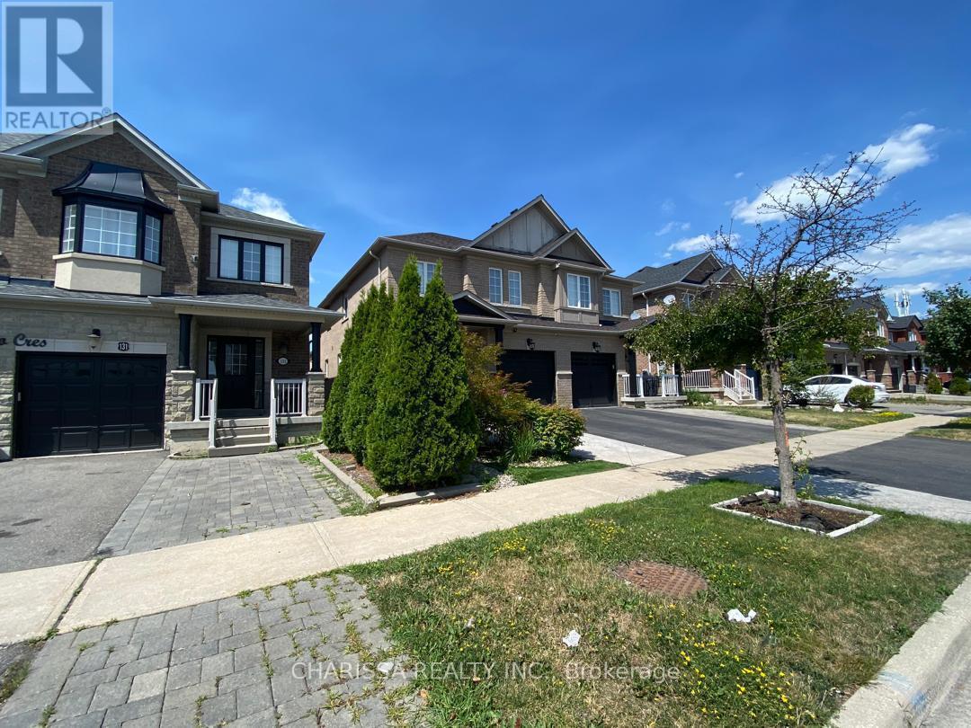 Photo 2 of Upper 131 Argento Crescent, Vaughan ON